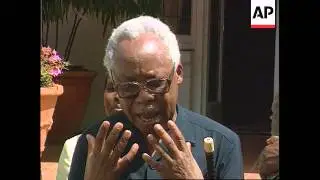 South Africa-Mandela and Nyerere news conference