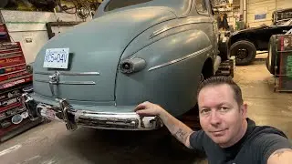 Установка бампера на купе Ford 1946 года.