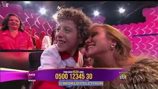 Teleton Brasil SBT 2015 - Daniel cantando Apenas Mais Uma de Amor