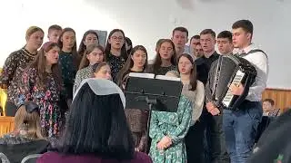 Spune-ți tuturor să știe - grupul de tineri