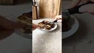 Гренки с сыром и чесноком на завтрак/Cheesy garlic toast for breakfast