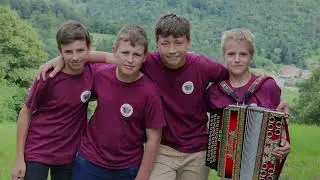 Ansambel Vaški godci - Godec z Nanosa (official video)