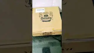 Raw honey comb | 100%pure honey #rawhoneycomb  #purehoney #amazon  #onlineorder #honeybee #ytshorts