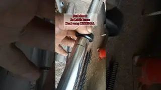 Cara mengatasi seal shock depan bocor #caramengatasi  #shockbreaker