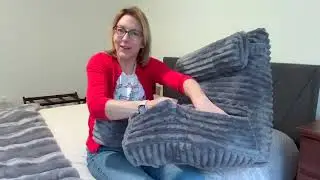 Relax in Comfort and Style - Bed Pillow with Arms - ENITYA Reading Pillow for Sitting in Bed