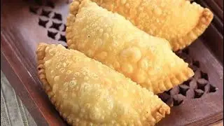 How to make gujiya at home ||suji gujiya||karenji||Alishba'szaika