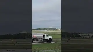 Delta Airlines B717 Landing