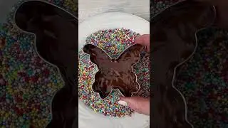 How to make beautiful chocolate butterfly with colorful sprinkles #butterfly  #chocolate #sprinkles