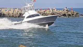 The Great Escape Yacht Floors It Through The Choppy Manasquan Inlet  - November 8th, 2025