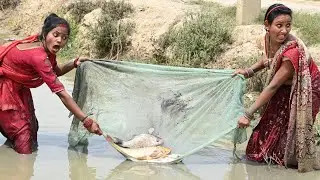 देखिए गांव की औरत मछली पकड़ने में कितना माहिर होती है//Bhojpuri comedy