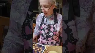 Sweet and Simple Corn Muffins