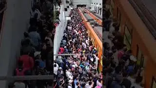 wow so more people #beautifulplace#people#metroupdate  