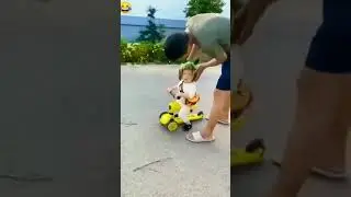 funny video 😂 #funnybabyvideos #halftimeshow #rihannasuperbowl #ukraine #ufotwitter #funnyjokes