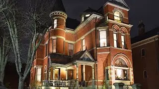301 Overton Street, East Row Historic District, Newport