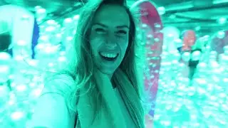 NIEUWE AUTO & BUBBLES PLANET EXPERIENCE UTRECHT - VLOGMAS 22.