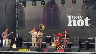 the new hot /// performing 