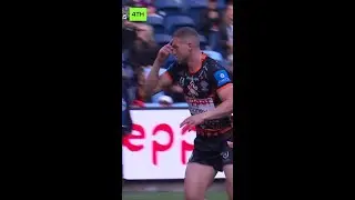 One touch footy from the Wests Tigers in the Red Zone! #nrl