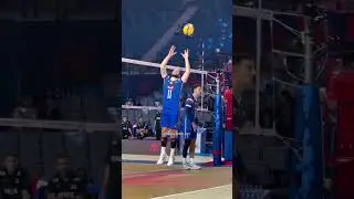 🎯 Antoine Brizard makes setting look effortless! Elite technique from France&rsquo;s top setter 🇫🇷🔥