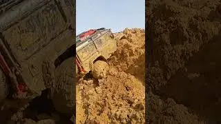 RC CAR UPHILL in MUD
