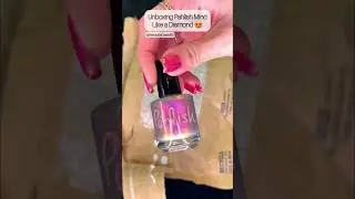 Распаковываю Pahlish Mind Like a Diamond💅🏻Он такой изворотливый!😍#лакдляногтей #индийскийлакдляногтей #ногти #шорты