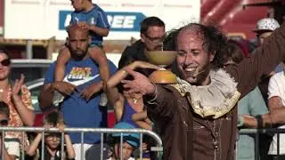 Le spectacle est dans la rue