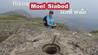 Hiking Mount Moel Siabod Snowdonia North Wales