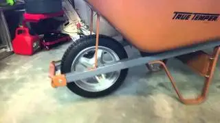 True Temper Steel Wheelbarrow w / flat free tire