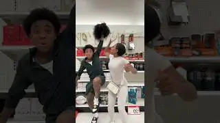 WIG SNATCHED IN TARGET😱‼️😂