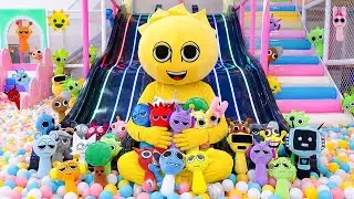 Simon jumps into the ball pit… and makes a surprising discovery at Sprunki 👀