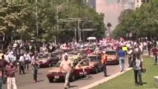 Taxi drivers demand govt regulate Uber