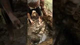 Old-School Gem Mining &ndash; Hand-Dug Pits & Pure Hard Work!