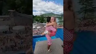 Babycatch 10m 🤯 | CologneBombs | Showspringen