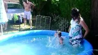 kakou a l'eau tout habillè