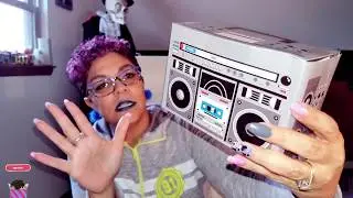 💣Bomb Diggy Bath: Unboxing some pretty cool retro items and some non retro items too!