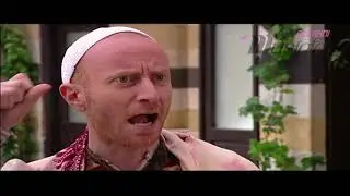 النمس يسلبها على مأمون بيك 🤣😂🤣 النمس و سرداتو 😂🤣  باب الحارة  الحلقة 03 مشهد5 مصطفى الخاني