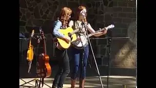Purple Hulls - New Moon | LIVE ACOUSTIC