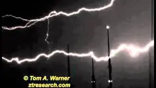 Ken Shoulders - Lightning video #4