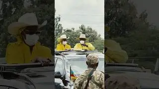 💥 Президент Мусевени прибыл в Небби с первой леди Джанет Мусевени 🇺🇬✨