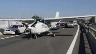 Exceptionnel : Un avion se pose sur la rocade d'Albi !