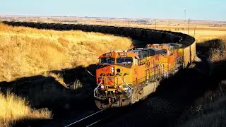 BNSF 5803 Leads a Heavy Coal Through the Keensburg Cut