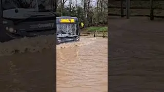 Local bus showing how its done. #bus #transport #kenilworthford #ford #flood #River #rivercrossing