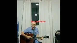 Jauri carnetti .seu perfume.
