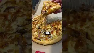 The 2001 Pizza Hut Space Delivery | The First Pizza in Space 🍕🚀 #shorts