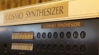 CASIO COSMO SYNTHESIZER