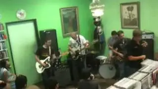 JAILL @ BURGER RECORDS!