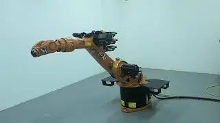 KUKA KRC following trajectories