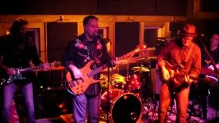 Mexican Gunfight Featuring Peter Bach - The Panes - Left of Center