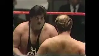 В этот день &ndash; захватывающий матч открытия Spectrum Wrestling между Джорджем Скааландом и Роном Шо...