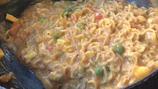 सबसे ज़्यादा बिकने वाली Dhoni Maggi | Raipur street Food | Raipur Food Byora