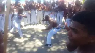 Roda na Barra no Fordunço Capoeira Topázio
